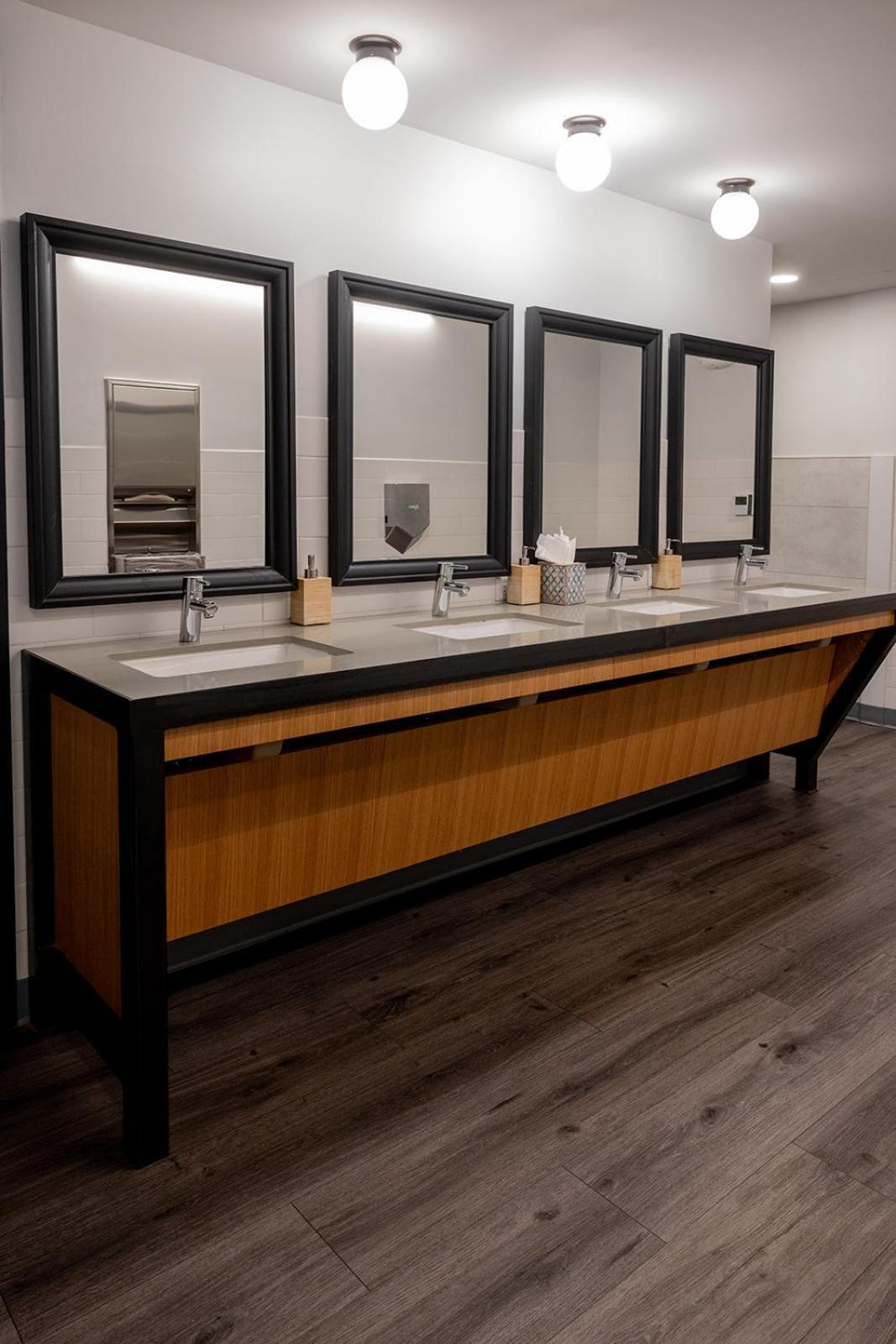 The Block Hotel & Commons Silverthorne Extérieur photo